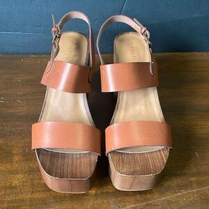 Madden girl tan wedge sandles sz 8